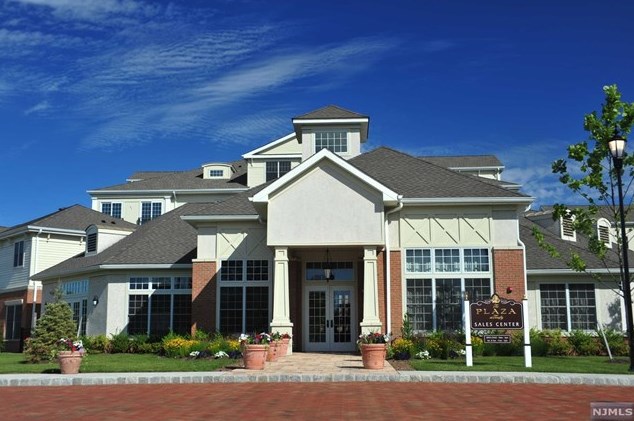 3202 The Plz, Tenafly, NJ 07670