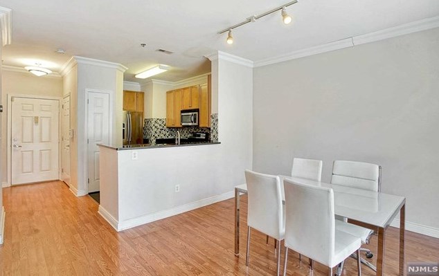 24 Ave At Port Imperial Apt 122, West New York, NJ 07093