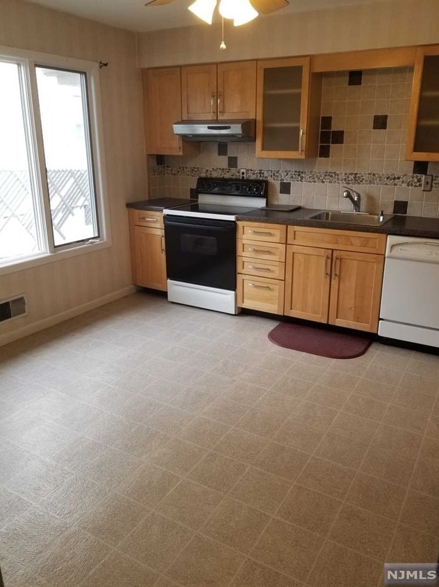 316 Williams Ave #a, Hasbrouck Heights, NJ 07604