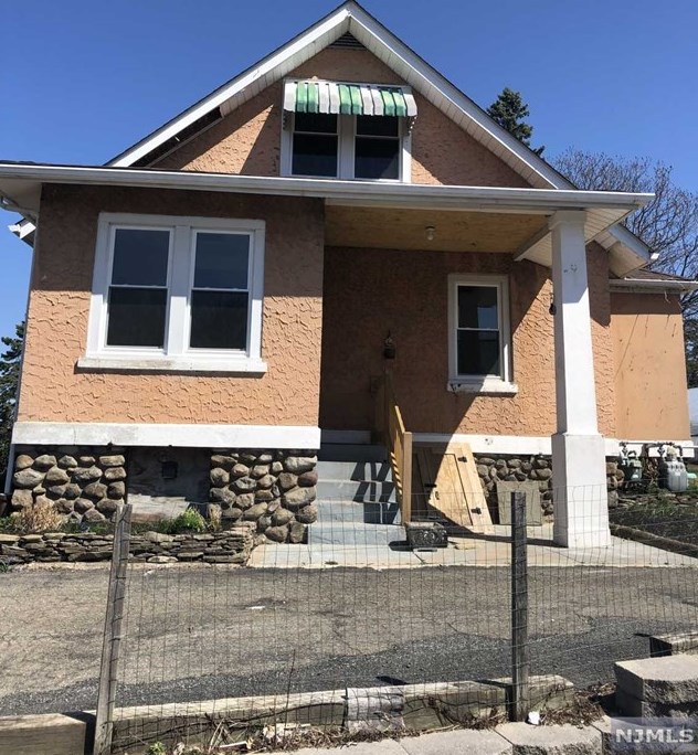 156 Summit Ave, Montvale, NJ 07645