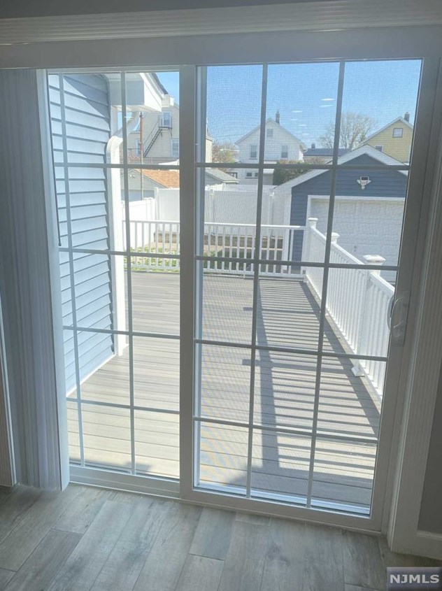 165 Page Ave, Lyndhurst NJ  07071-2612 exterior