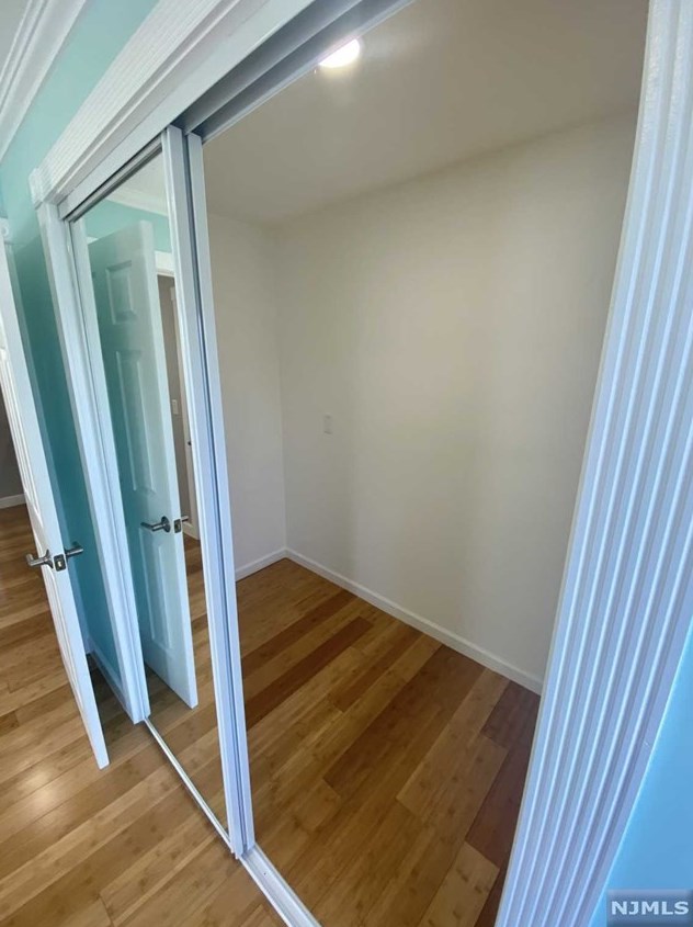 165 Page Ave, Lyndhurst NJ  07071-2612 exterior