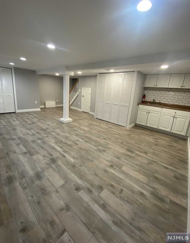 165 Page Ave, Lyndhurst NJ  07071-2612 exterior