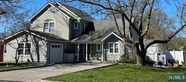 134 Hartland Ave, Emerson, NJ 07630-1316