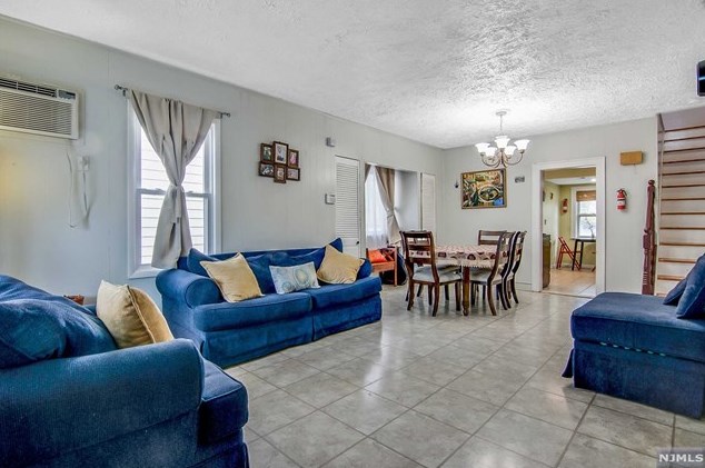 53 Shelby St, Dumont, NJ 07628