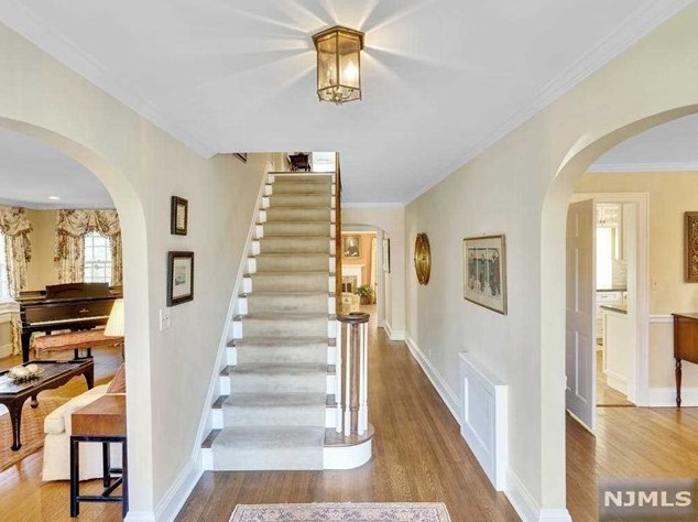 41 Woodland Park Dr, Tenafly, NJ 07670
