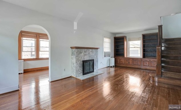 191 Carlton Terrace, Teaneck, NJ 07666