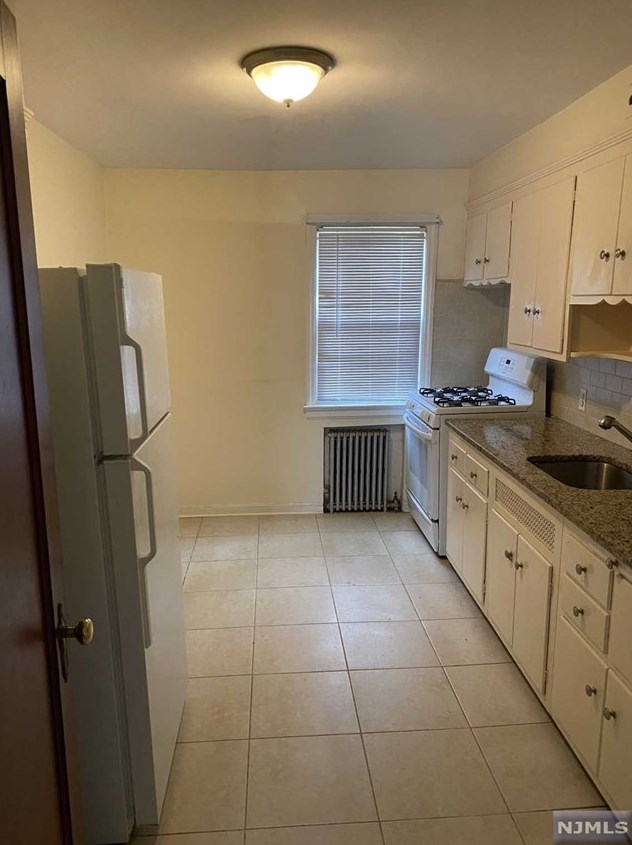 10 Gouverneur Ave, Rutherford NJ  07070-2625 exterior