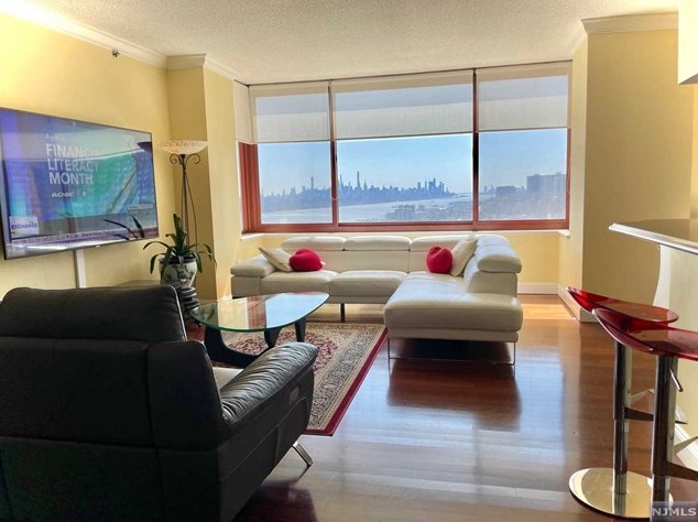 100 Old Palisade Rd #2108, West Fort Lee, NJ 07024