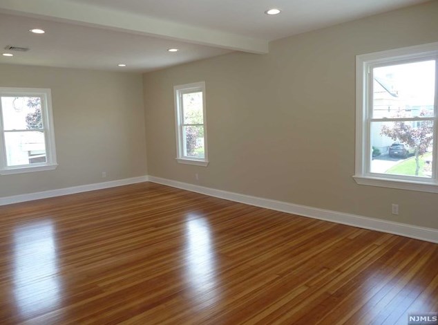 257 Bell Ave #2nd Fl, Hasbrouck Heights, NJ 07604