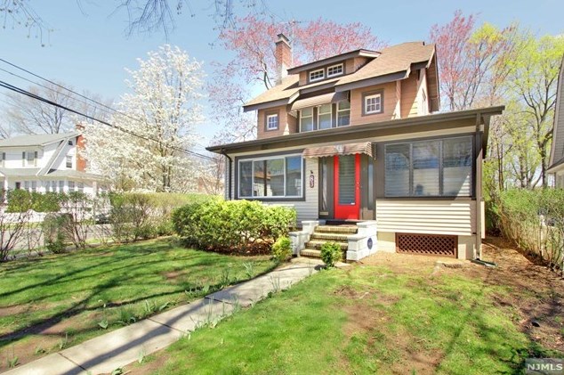 83 Franklin St, Bloomfield, NJ 07003