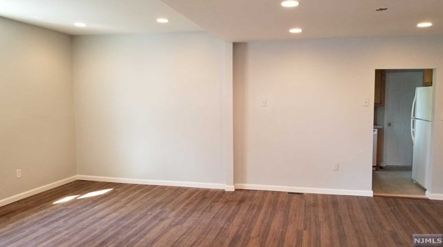 317 Garibaldi Ave #1, Lodi, NJ 07644