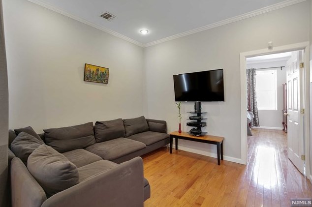 2608 Kennedy Blvd #4, Union City, NJ 07087