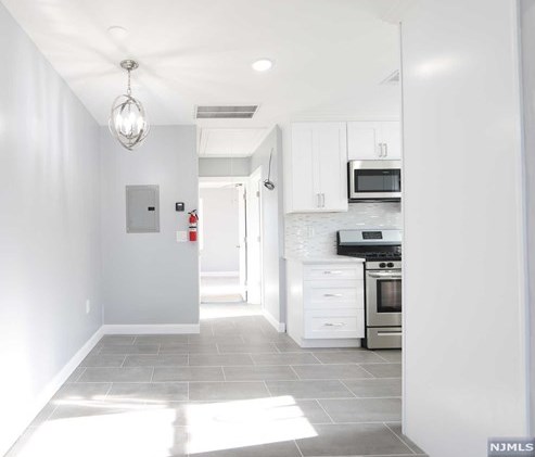 196 Linden Ave #2, Irvington, NJ 07111