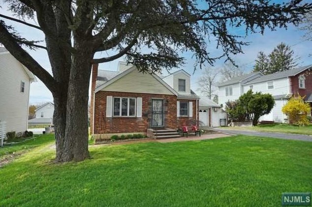 139 Bogert Rd, River Edge, NJ 07661
