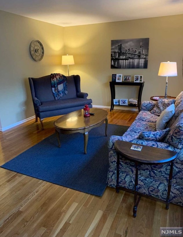 270 Moore St #1w, West Fort Lee, NJ 07024