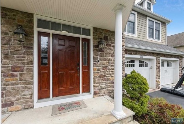 291 Hudson Ave, Norwood, NJ 07648-1238