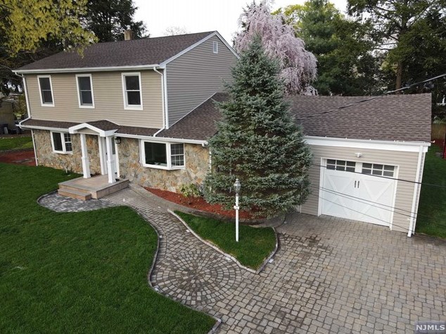21 Charles Pl, Westwood NJ  07675-7231 exterior