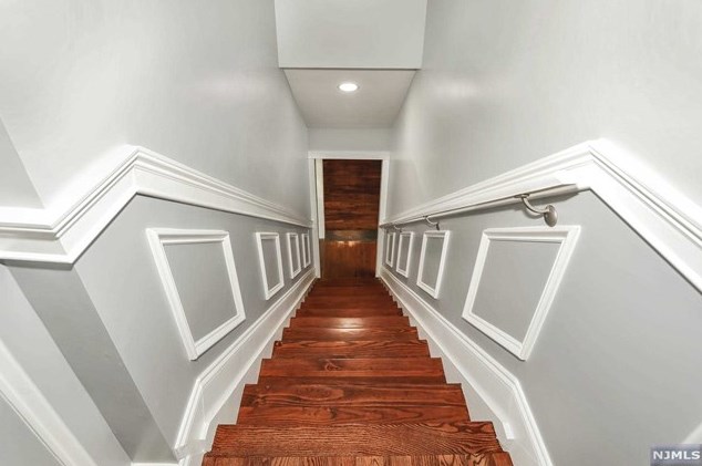 21 Charles Pl, Westwood NJ  07675-7231 exterior