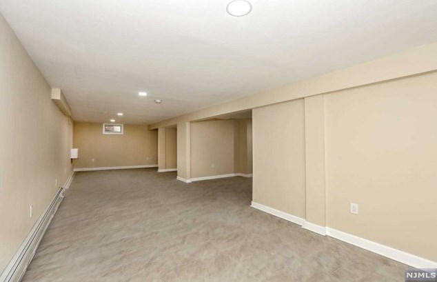 21 Charles Pl, Westwood NJ  07675-7231 exterior