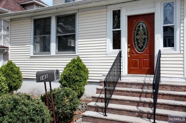 143 W Grove St, Bogota, NJ 07603