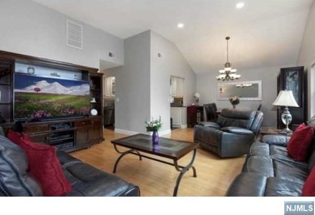 126 Union Pl, Ridgefield Park, NJ 07660