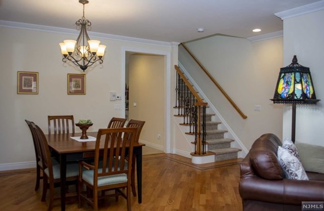 771 West End Ave, Cliffside Park, NJ 07010