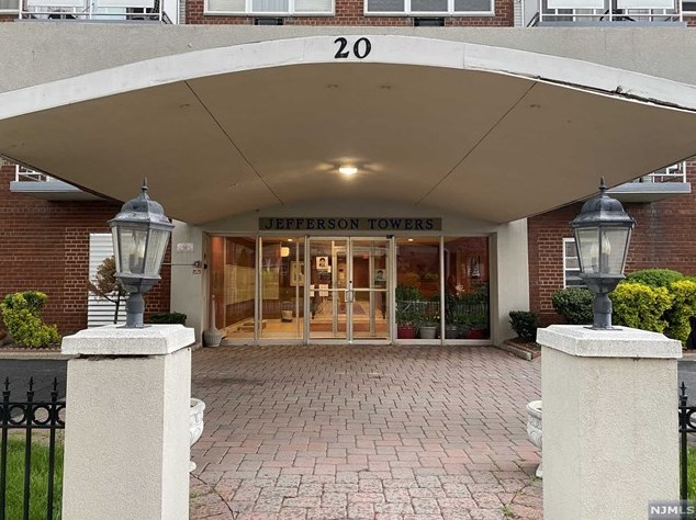 20 Jefferson St, Hackensack, NJ 07601-5007