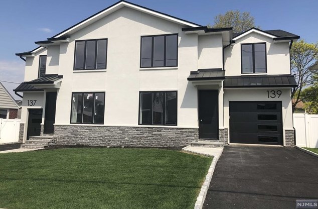 139 Philip Ave, Elmwood Park, NJ 07407