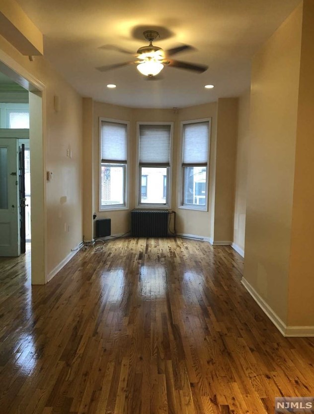 228 Academy St, Jersey City, NJ 07306