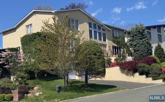 316 Center St, Englewood, NJ 07632
