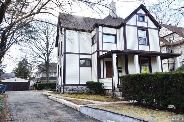 208 W Palisade Ave #1, Englewood, NJ 07631