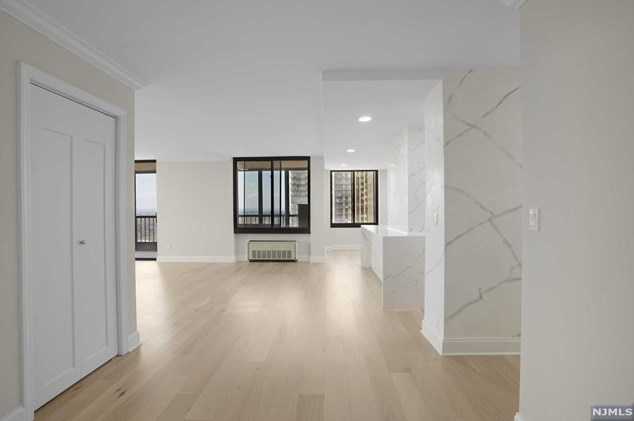 200 Winston Dr #1920, Cliffside Park, NJ 07010