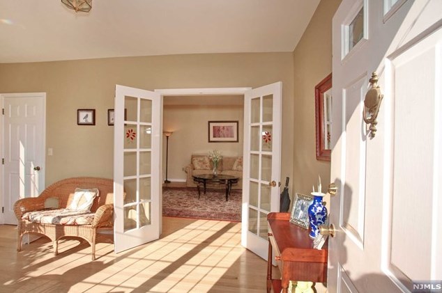 224 Lynn St, Harrington Park, NJ 07640