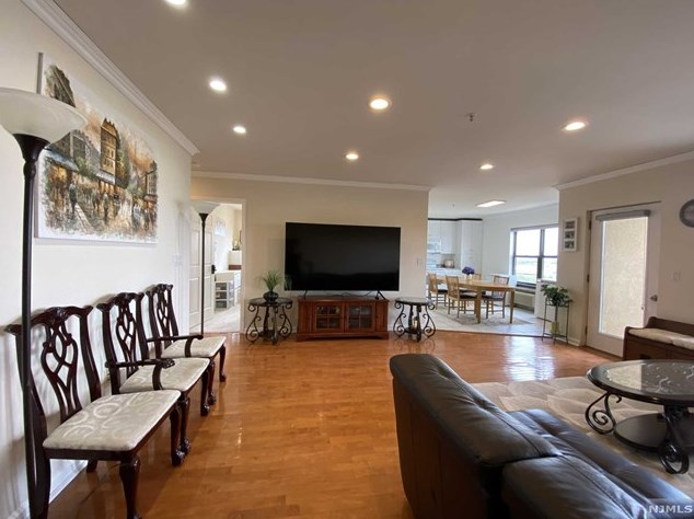 8915 Bergenwood Ave #56, North Bergen, NJ 07047