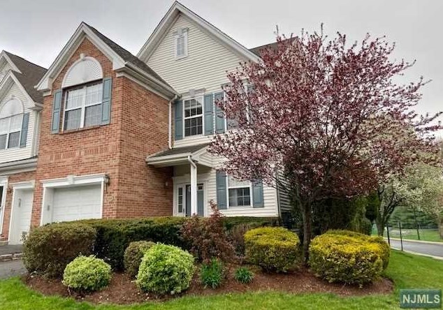 100 Cambridge Dr, Nutley, NJ 07110