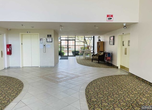 1111 River Rd #e7, Edgewater, NJ 07020