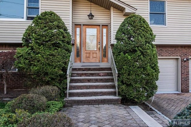 206 Oak Ave, Westwood, NJ 07675