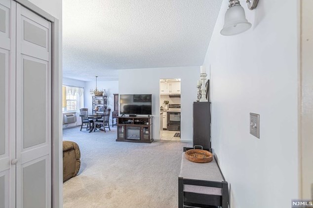 550 Fairview Ave #214, Westwood, NJ 07675