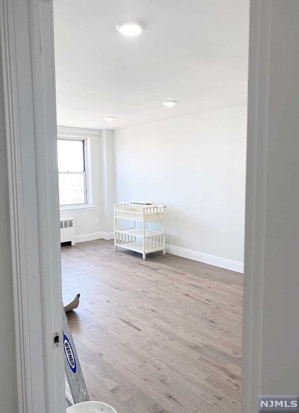 1450 Palisade Ave, West Fort Lee NJ  07024-5238 exterior