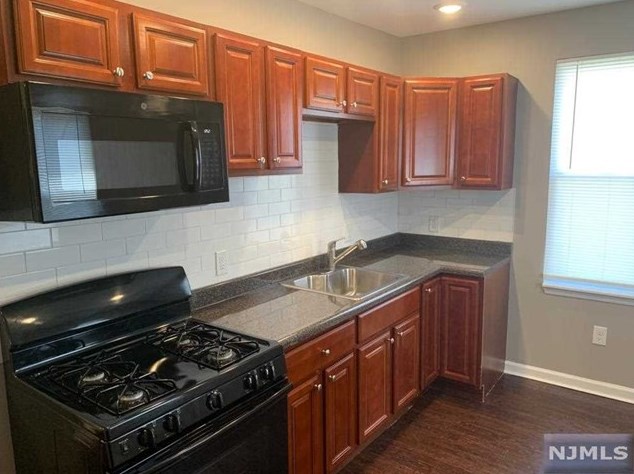 50 Arverne Terrace #1, Irvington, NJ 07111
