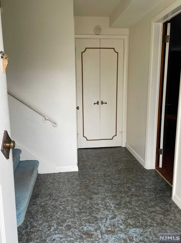 203 Park Ave, Emerson, NJ 07630-1551