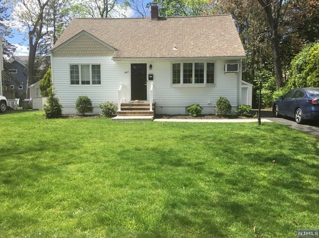 447 Dorchester Rd, Ridgewood, NJ 07450