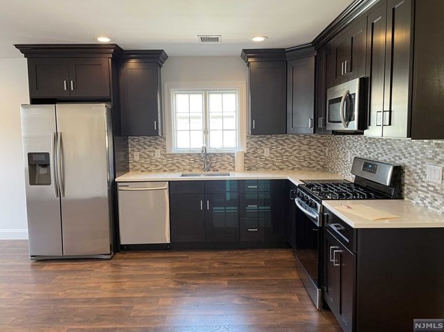 41 Stein Ave #2, Wallington, NJ 07057