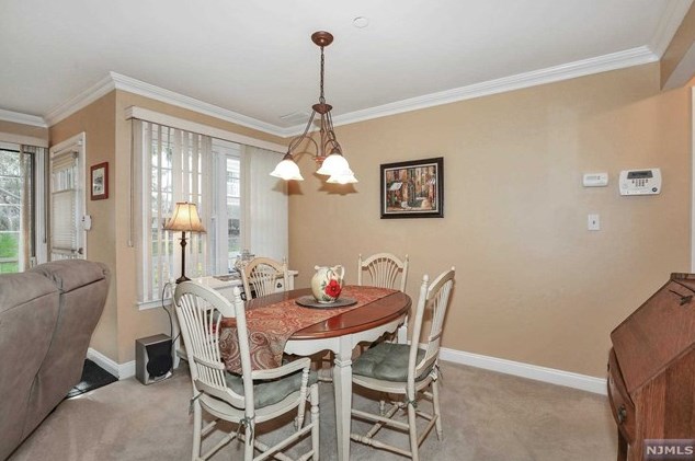 37 Markham Cir, Englewood NJ  07631-5040 exterior