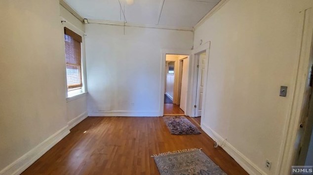 552 Valley Brook Ave #2, Lyndhurst, NJ 07071