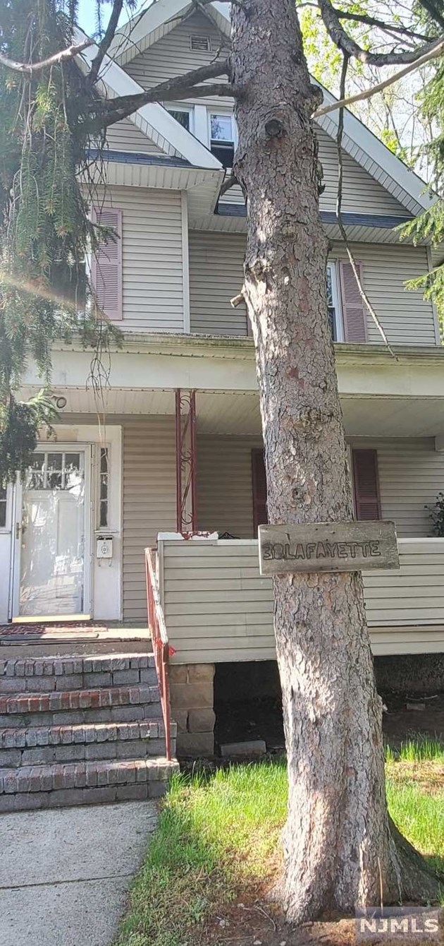 38 Lafayette Ave, Englewood, NJ 07631