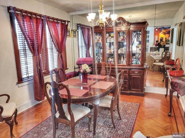 156 Oakland Ter, Newark NJ 07106-2301 exterior