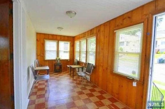 193 E 9th St, Clifton, NJ 07011