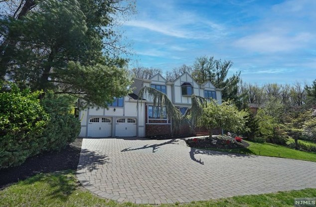 479 Adele Ct, Englewood, NJ 07631